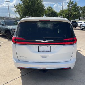 صورة 7 لـ 2022 Chrysler PACIFICA TOURING L