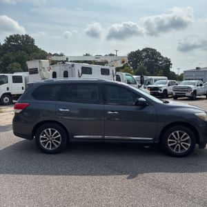 2014 Nissan PATHFINDER S 照片 10