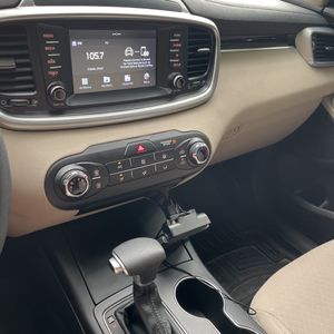 صورة مصغرة 36 لـ 2019 KIA SORENTO LX