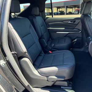2025 Chevrolet TRAVERSE Z71 照片 35