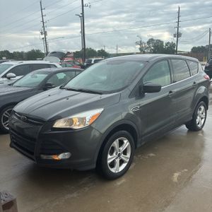 FORD ESCAPE SE - 1
