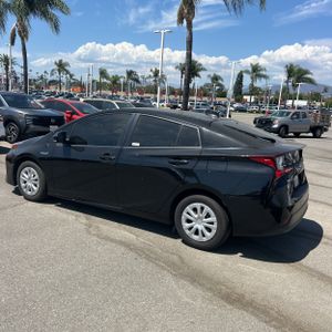 2022 Toyota PRIUS LE — фото 5
