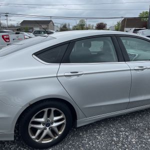 FORD FUSION SE - 9