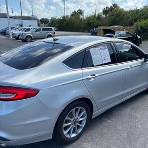 FORD FUSION SE - 9