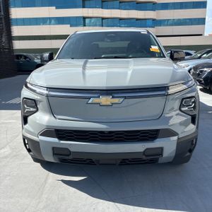 2026 Chevrolet SILVERADO EV LT — миниатюра 14