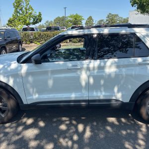 FORD EXPLORER XLT - 4