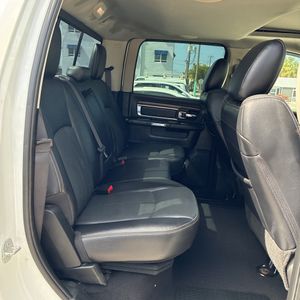 2018 RAM 3500 LARAMIE photo 39