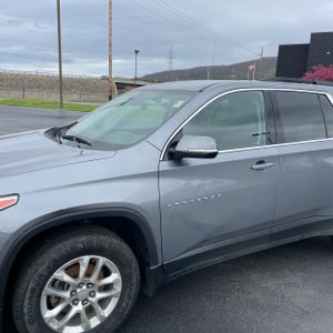 CHEVROLET TRAVERSE - 2