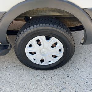 صورة مصغرة 18 لـ 2018 FORD TRANSIT 250