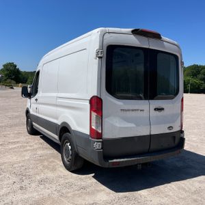 FORD TRANSIT 150 - 5