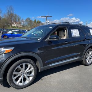 FORD EXPLORER PLATINUM - 2