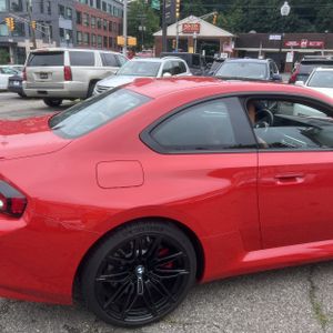 صورة 9 لـ 2023 BMW M2 BASE