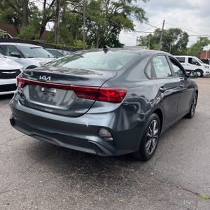صورة 8 لـ 2023 KIA FORTE LXS
