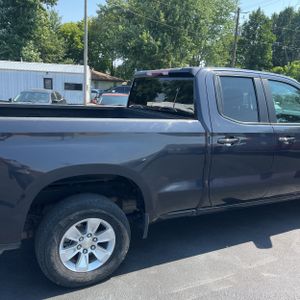 2022 Chevrolet SILVERADO 1500 LT photo 9