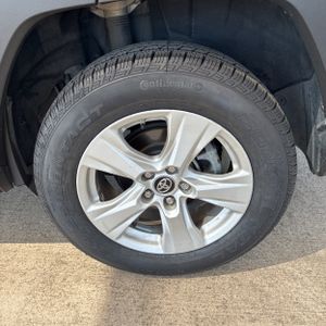 صورة مصغرة 18 لـ 2019 Toyota RAV4 XLE
