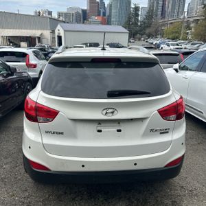 HYUNDAI TUCSON LIMITED - 7