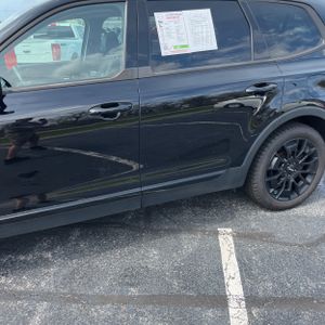 KIA TELLURIDE SX - 4