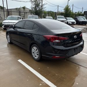 2020 Hyundai ELANTRA SE photo 5