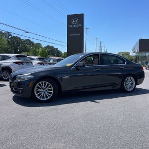 BMW 5 SERIES 528I - 1