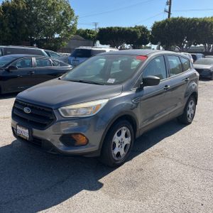 2017 FORD ESCAPE S 照片 1
