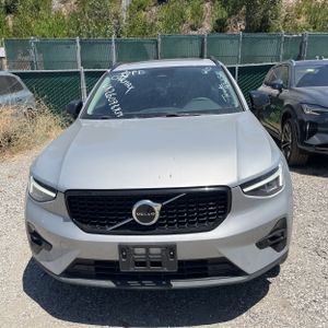 2023 Volvo XC40 B5 ULTIMATE DARK THEME thumbnail 14