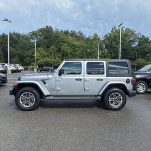 2020 JEEP WRANGLER UNLIMITED SAHARA 照片 3