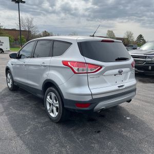 FORD ESCAPE SE - 5