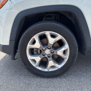2019 JEEP COMPASS LIMITED thumbnail 17