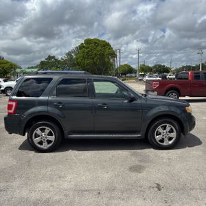FORD ESCAPE LIMITED - 10