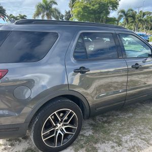 FORD EXPLORER SPORT - 9