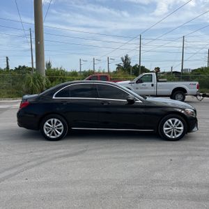 2019 Mercedes-BENZ C-CLASS photo 10