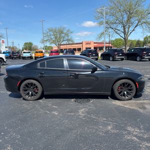 DODGE CHARGER SE - 10