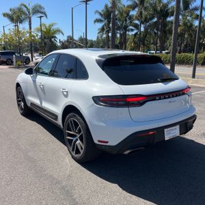 PORSCHE MACAN - 5