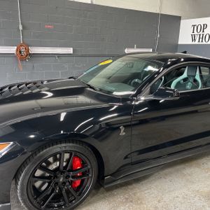 FORD MUSTANG SHELBY GT500 - 2