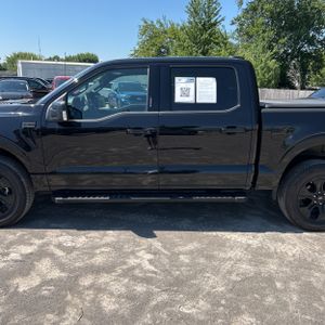 2023 FORD F-150 XLT photo 4