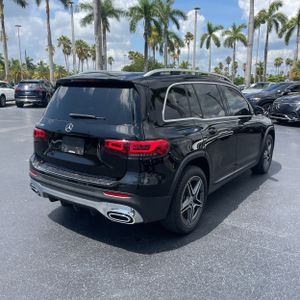 صورة 8 لـ 2021 Mercedes-BENZ GLB