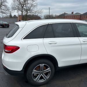 MERCEDES-BENZ GLC - 9