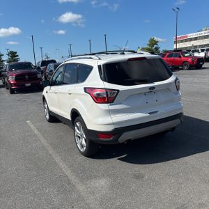 صورة 4 لـ 2017 FORD ESCAPE TITANIUM