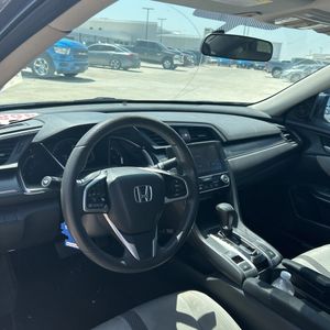 2018 Honda CIVIC EX — миниатюра 36