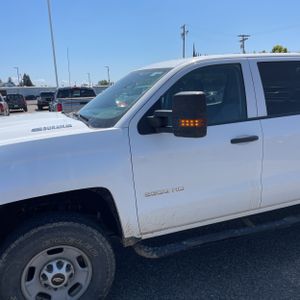 CHEVROLET SILVERADO - 2