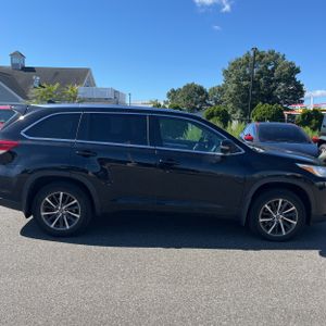 2018 Toyota HIGHLANDER XLE — фото 10