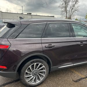 LINCOLN CORSAIR RESERVE - 9