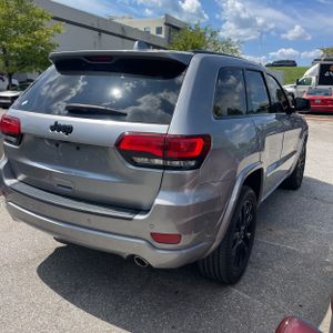 2021 JEEP GRAND CHEROKEE LAREDO X photo 8