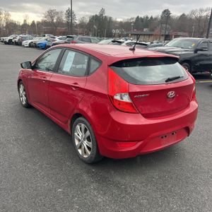 HYUNDAI ACCENT SE - 5