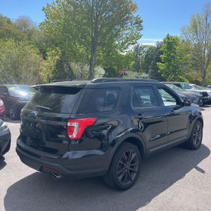 FORD EXPLORER XLT - 5