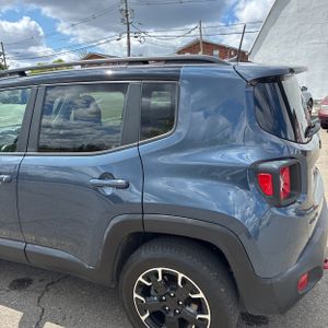 JEEP RENEGADE TRAILHAWK - 6