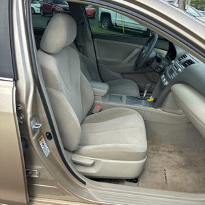 صورة مصغرة 30 لـ 2011 Toyota CAMRY LE
