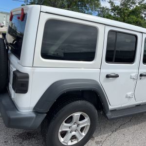 JEEP WRANGLER UNLIMITED SPORT S - 9