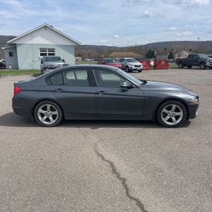 BMW 320I XDRIVE - 10