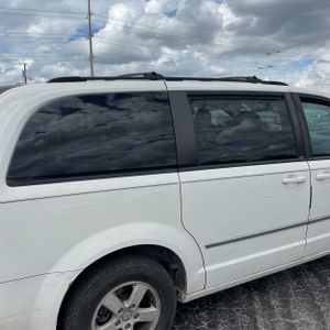 DODGE GRAND CARAVAN SXT - 9